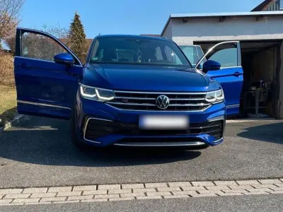 Gebraucht VW Tiguan 200 PS (147 kW) 2022 Blau SUV