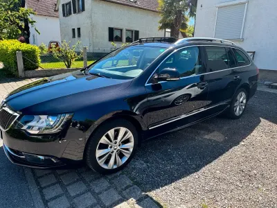 Gebraucht Skoda Superb 140 PS (102 kW) 2014 Schwarz Kombi