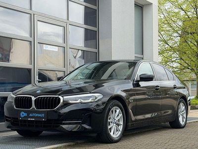 Second-hand BMW 530e Sport Line 292 CP (214 kW) 2022 Negru Berlinǎ