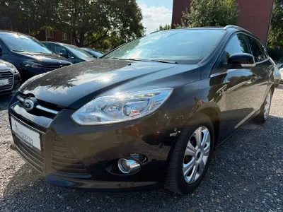Gebraucht Ford Focus Titanium 150 PS (110 kW) 2011 Schwarz Kombi