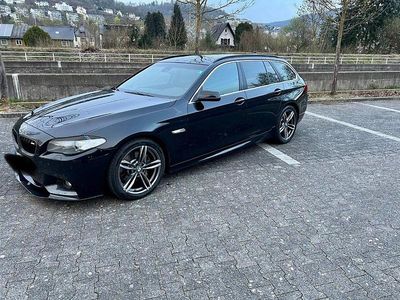 Gebraucht BMW 530 Sport Line 258 PS (189 kW) 2011 Schwarz Kombi