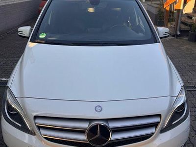 Mercedes B180