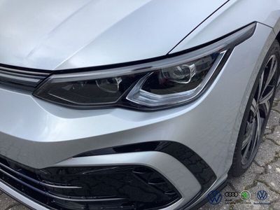 Silber / reflexsilber (metallic) Gebraucht 2024 VW Golf VIII R-line Kombi | 36.490 € (Fairer Preis)