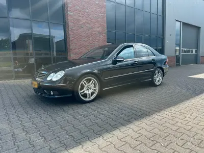 Brugt Mercedes C55 AMG AMG 376 HK (276 kW) 2004 Sort Sedan
