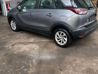 Gebraucht Opel Crossland Edition 131 PS (96 kW) 2017 Grau SUV