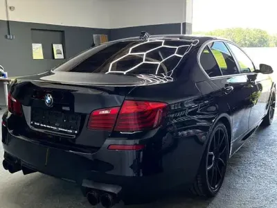 Gebraucht BMW 550 Luxury Line 449 PS (330 kW) 2014 Blau Limousine