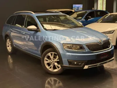 Gebraucht Skoda Octavia Scout 4x4 184 PS (135 kW) 2016 Modra denim/denim blau Kombi