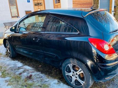 Schwarz Gebraucht 2007 Opel Corsa Cosmo Limousine | 900 € (Fairer Preis)