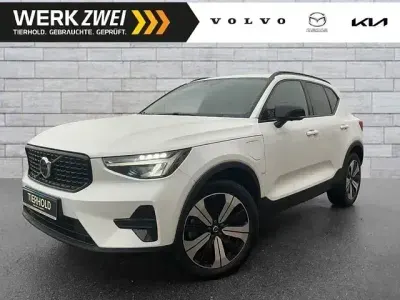 Usata Volvo XC40 Plus 261 CV (191 kW) 2022 Bianco SUV