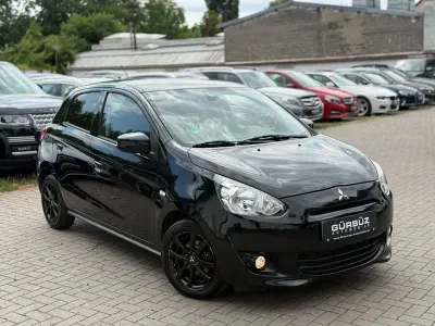 Gebraucht Mitsubishi Space Star Diamant Edition 80 PS (58 kW) 2016 Pyrenees black Kleinwagen