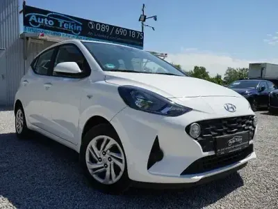 Gebraucht Hyundai i10 Select 67 PS (49 kW) 2023 Weiß Kleinwagen