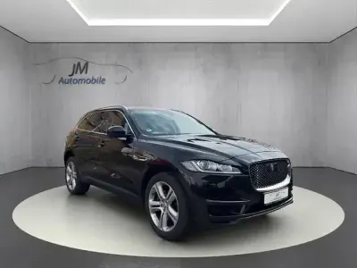Second-hand Jaguar F-Pace Prestige 300 CP (220 kW) 2019 Negru SUV