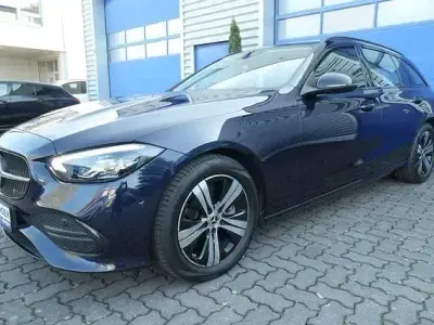 Gebraucht Mercedes C200 Avantgarde 2022 Blau