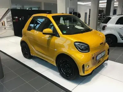 Gebraucht Smart ForTwo Electric Drive Brabus 60 kW (82 PS) 2021 Gelb Cabrio