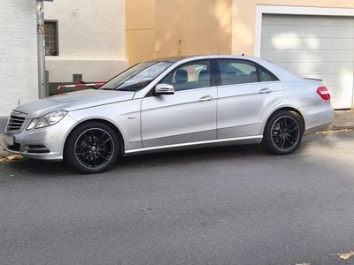 Usata Mercedes E200 184 CV (135 kW) 2011 Argento Berlina