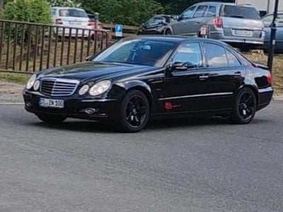 Mercedes E280
