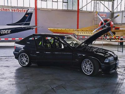 Usata BMW 323 M Sport 170 CV (125 kW) 1997 Nero Coupé
