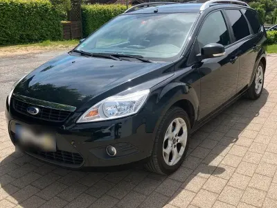 Gebraucht Ford Focus 109 PS (80 kW) 2011 Schwarz Kombi