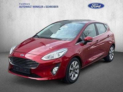 Gebraucht Ford Fiesta Titanium 101 PS (74 kW) 2018 Rubyrot metallic Kleinwagen