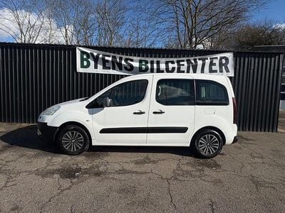 Gebraucht Peugeot Partner Tepee 75 PS (55 kW) 2012 Weiß Van / Kleinbus