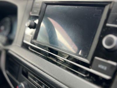 Gebraucht VW Transporter 150 PS (110 kW) 2020 Weiß Van