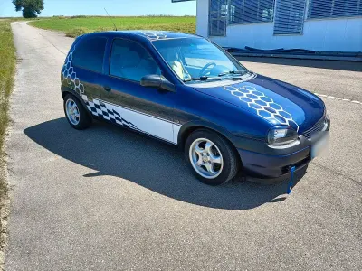 Gebraucht Opel Corsa Sport 90 PS (66 kW) 1997 Blau Kleinwagen