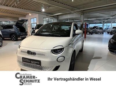 Gebraucht Fiat 500e Icon 86 kW (118 PS) 2021 Weiß Limousine