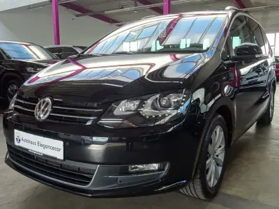 Gebraucht VW Sharan 150 PS (110 kW) 2022 Schwarz Van / Kleinbus