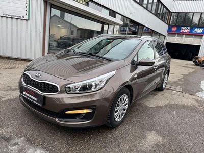 Braun Gebraucht 2016 Kia Ceed Sport Kleinwagen | 9.690 € (Guter Preis)