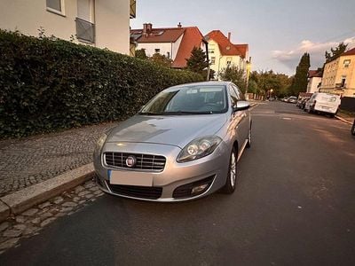 Beige Gebraucht 2011 Fiat Croma Kombi | 3.600 € (Fairer Preis)