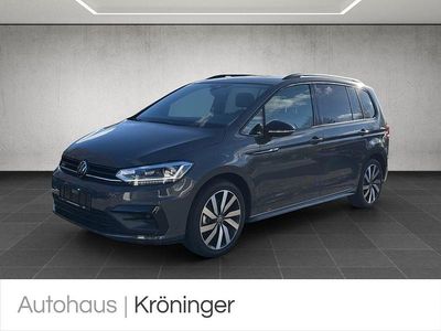 Schwarz Gebraucht 2024 VW Touran Highline Van / Kleinbus | 53.990 €