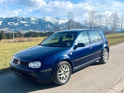 Gebraucht VW Golf IV 75 PS (55 kW) 2002 Blau Kleinwagen