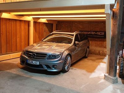 Mercedes C63 AMG