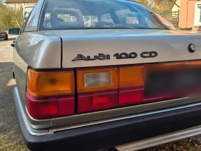 Gebraucht Audi 100 115 PS (84 kW) 1987 Silber Limousine
