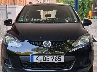 Gebraucht Mazda 2 Inclusive 75 PS (55 kW) 2008 Schwarz Kleinwagen