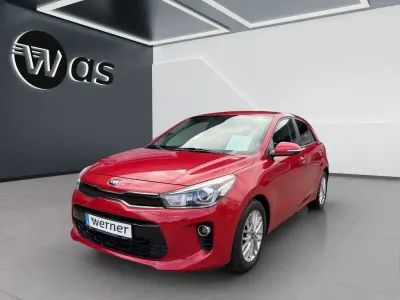 Gebraucht Kia Rio DREAM-TEAM Edition 101 PS (74 kW) 2019 Rot Limousine