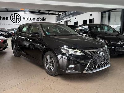 Second-hand Lexus CT200h Launch Edition 136 CP (100 kW) 2017 Negru Berlinǎ