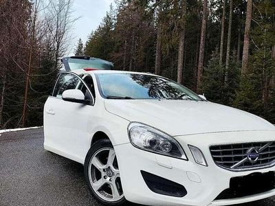 Gebraucht Volvo V60 Momentum 163 PS (119 kW) 2012 Kombi
