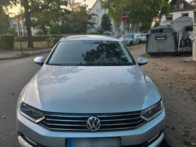 Gebraucht VW Passat 150 PS (110 kW) 2015 Silber Kombi