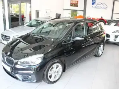 Gebraucht BMW 218 Active Tourer Advantage 155 PS (114 kW) 2018 Schwarz Van / Kleinbus