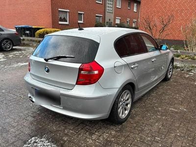 Gebraucht BMW 118 143 PS (105 kW) 2007 Silber Kleinwagen