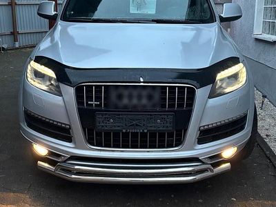 Silber Gebraucht 2011 Audi Q7 S-Line SUV | 12.800 € (Etwas zu teuer)
