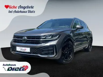 Gebraucht VW Touareg R-line 286 PS (210 kW) 2025 Siliziumgrau metallic SUV