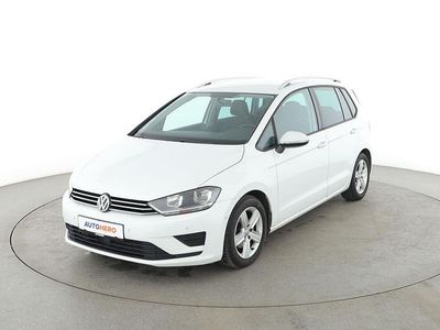 Weiß Gebraucht 2015 VW Golf Sportsvan Comfortline Van / Kleinbus | 13.600 € (Fairer Preis)