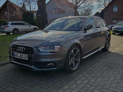 Gebraucht Audi A4 S-Line 190 PS (139 kW) 2015 Grau Kombi