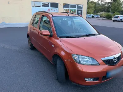 Gebraucht Mazda 2 80 PS (58 kW) 2003 Orange Kleinwagen