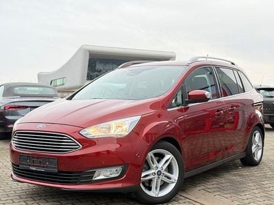 Rot Gebraucht 2018 Ford C-MAX Titanium Van / Kleinbus | 15.850 € (Fairer Preis)