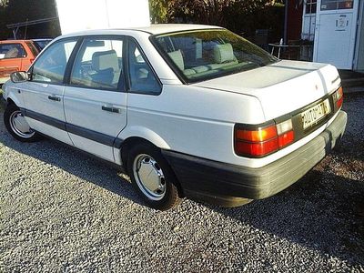 Gebraucht VW Passat 90 PS (66 kW) 1993 Weiß Limousine