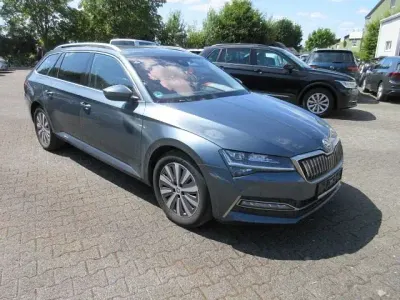 Gebraucht Skoda Superb Style 218 PS (160 kW) 2021 Quarzgrau metallic Kombi