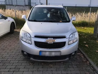 Używany Chevrolet Orlando 163 KM (119 kW) 2012 Srebrny Minivan